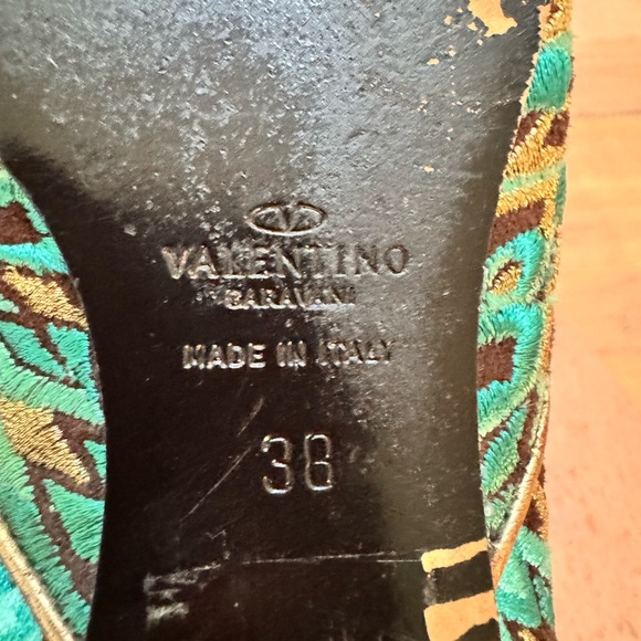 Valentino Garavani Peacock Flats Italian size 38 - Picture 5 of 5